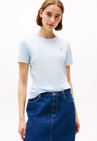 Tommy Hilfiger - SLIM CODY - Print T-shirt - breezy blue Thumbnail Image 1