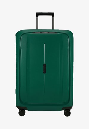 Hartschale grüner Koffer mit strukturierter Oberfläche, ausziehbarem schwarzen Griff und vier schwarzen Rollen. Einfaches Design mit vertikalen Linien.