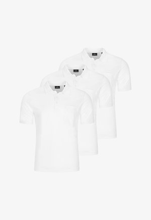 Drei schlichte weiße Poloshirts mit kurzen Ärmeln, Kragen und Brusttaschen vorne, überlappend in einer Reihe angeordnet.