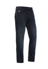 Vaqueros de mezclilla azul oscura con un ajuste slim. Presentan un diseño clásico de cinco bolsillos y una marca visible en el bolsillo trasero. Textura suave.