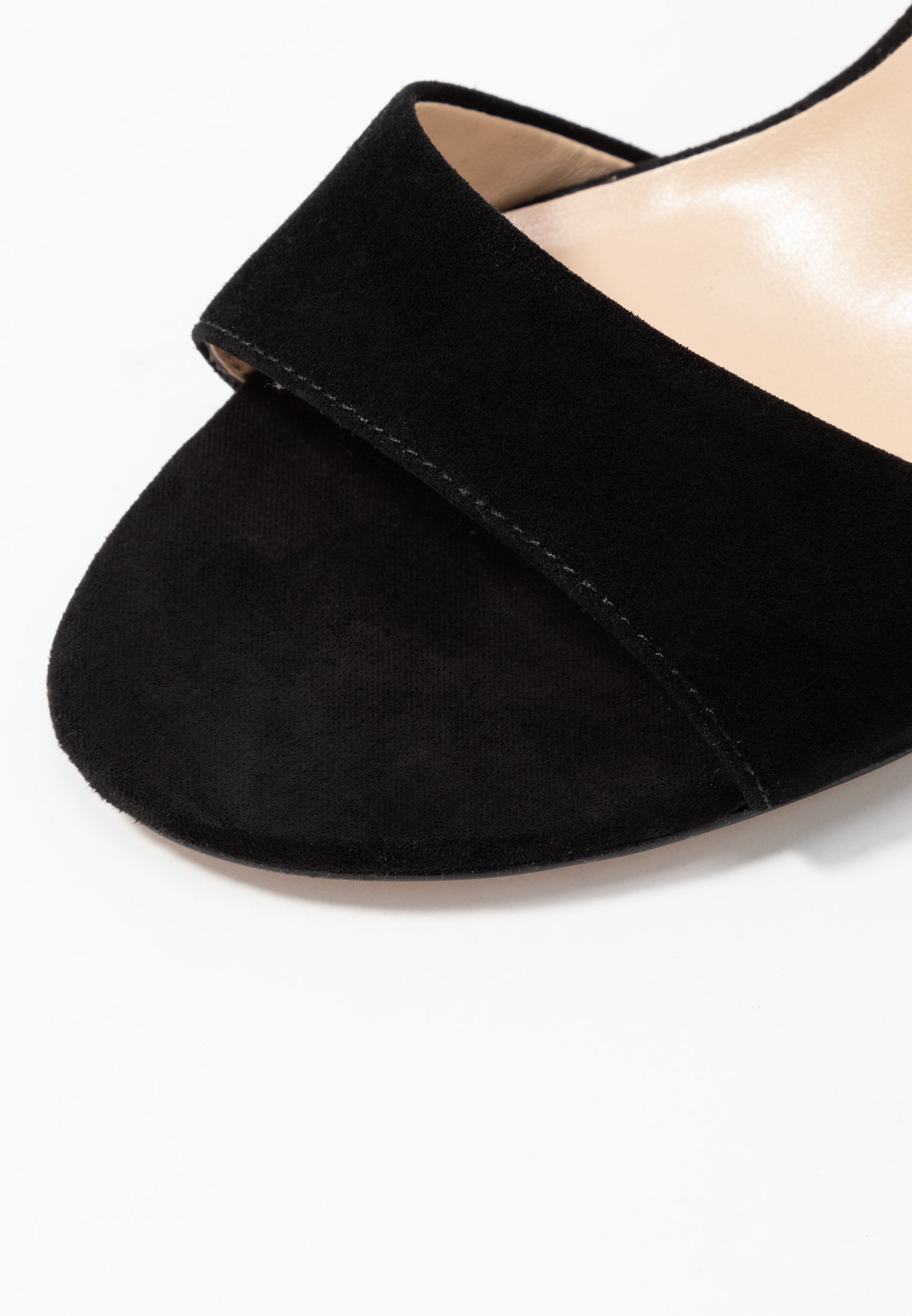 LEATHER HEELED SANDALS Sandaletter black LEATHER HEELED SANDALS Sandaletter black