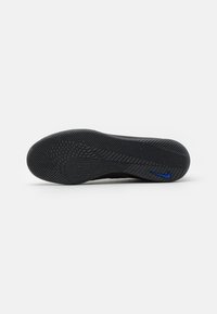 Nike Performance PHANTOM GX 2 CLUB - Scarpe da calcio indoor - black