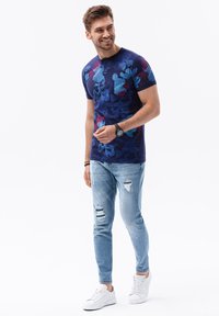 Ombre Camiseta estampada - dark blue