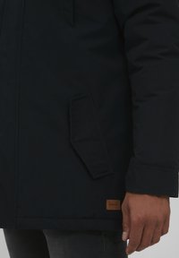Thumbnail Image 5