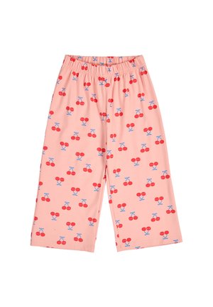 Short rose à taille élastique avec un motif de cerises rouges et de tiges bleues réparties uniformément sur le tissu.
