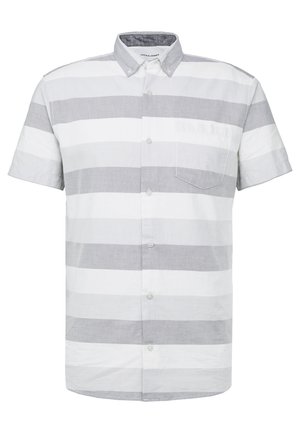 Koszula na krótkie rękawy zapinana na guziki z szerokimi poziomymi szarymi i białymi paskami oraz kieszonką na piersi po lewej stronie.