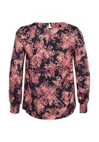 Blusa de manga larga en azul marino oscuro con un patrón floral en tonos rosa y melocotón, que presenta un escote de ojo de cerradura y puños elásticos.