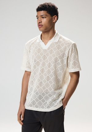 REGULAR FIT - CROCHET TEXTURED CUBAN COLLAR - Polo krekls - ecru white
