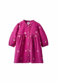 Langärmliges, pinkes Corduroykleid für Kleinkinder mit Holzknöpfen und kleinen, verstreuten weißen und pinken Blumenstickereien auf dem Stoff.