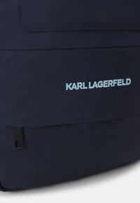 KARL LAGERFELD K/PASS - Malý batoh  - black iris