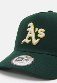 New Era PATCH EFRAME UNISEX - Kapa - dark green