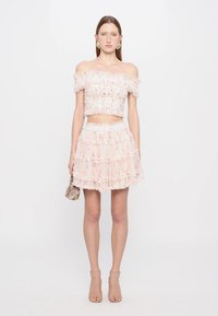 Needle & Thread DITSY SMOCKED MICRO MINI SKIRT - Miniskjørt - moonshine pink