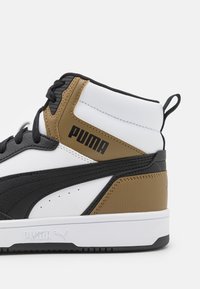 Puma REBOUND V6 UNISEX - Sneaker high - white/black/chocolate chip