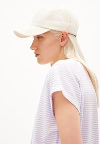 ARMEDANGELS OFELIAA LOVELY STRIPES - Camiseta estampada - lavender light oatmilk