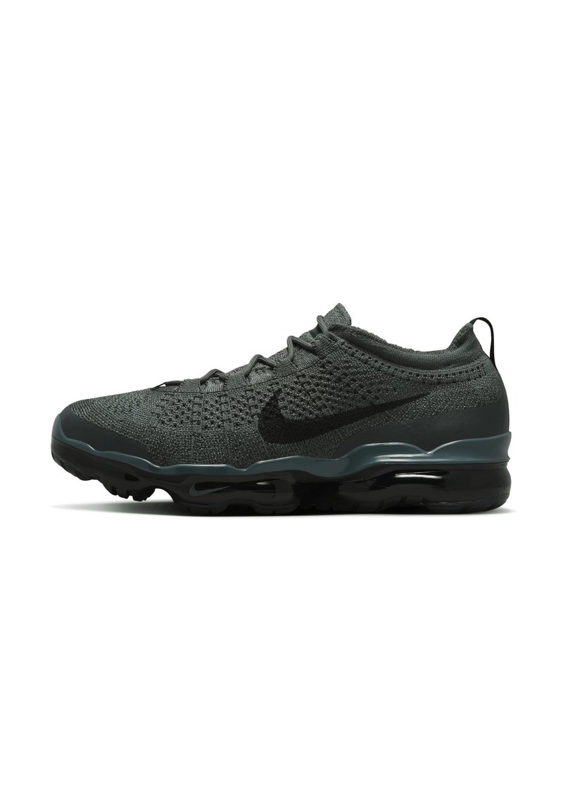 Nike Sportswear AIR VAPORMAX 2023 FLYKNIT - Trainers - vintage green/black