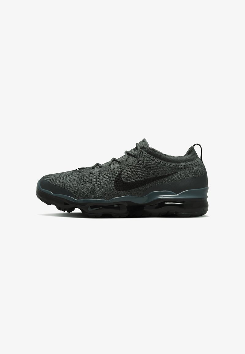 Nike Sportswear AIR VAPORMAX 2023 FLYKNIT - Sporta apavi - vintage green/black