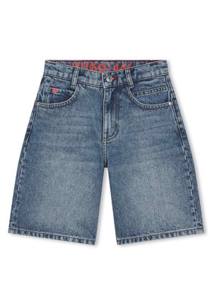 Szorty dżinsowe z zapięciem na guziki z przodu, szlufkami na pasek oraz pięcioma kieszeniami, charakteryzujące się wyblakłym wykończeniem i małą czerwoną metką z logo na prawej kieszeni.