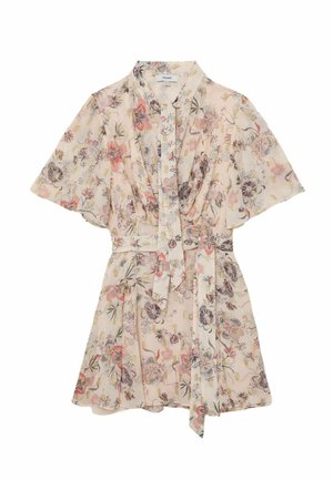 Svetloružové kvetované zavinovacie šaty s krátkymi rukávmi, výstrihom do V a opaskom na zaviazanie v páse.
