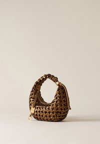 Woven bronze Lederhandtasche mit einer geschwungenen Silhouette, geflochtenem Griff und einem goldenen Reißverschluss. Strukturierte Oberfläche mit kompakt gestaltetem Design.