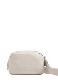 Borsa a tracolla rettangolare beige in tessuto testurizzato con chiusura a zip, tracolla regolabile e bordi arrotondati.