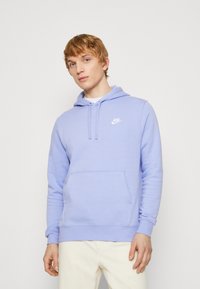 Nike Sportswear SPORTSWEAR CLUB FLEECE - Sweatshirt com capuz - light thistle/white