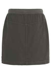 Jupe en coton gris foncé avec une taille élastique, présentant une coupe droite et des détails de couture minimaux. Pas de poches ni d'embellissements.