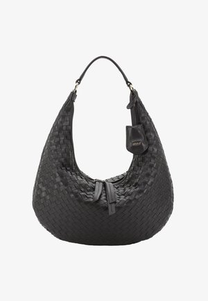 Schwarze gewebte Leder-Hobo-Tasche mit geschwungener Form, ausgestattet mit einem oberen Reißverschluss und einem abnehmbaren Anhänger. Glatte Textur mit Akzentdetails.