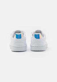 adidas Originals NEW YORK CITY 90 UNISEX - Sportbačiai - footwear white