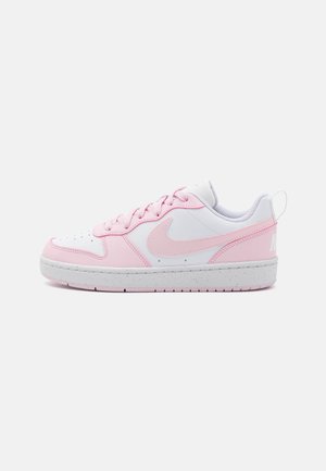 COURT BOROUGH RECRAFT UNISEX - Joggesko - white/pink foam