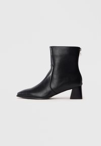 LIVVIE - Ankle boots - black