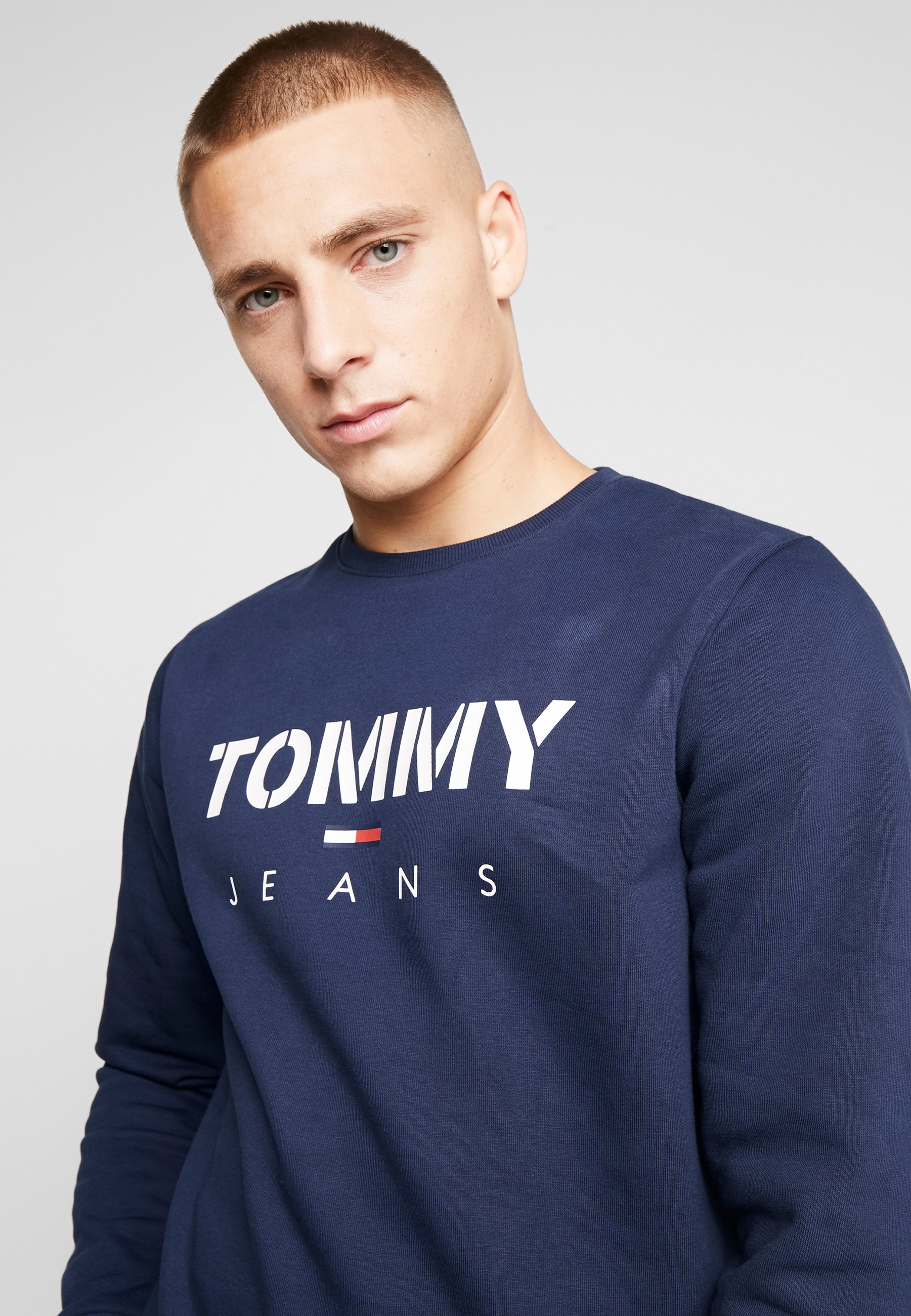 Tommy Jeans Novel Logo Sweatshirt 