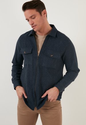 SLIM FIT - Camicia - indigo