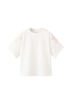 T-shirt bianca a maniche corte con collo tondo e motivi di stelle rosa pallido su entrambe le spalle, mostrata su uno sfondo bianco semplice.
