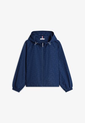 Μπλε ναυτικό μπουφάν με κουκούλα και διακριτικό γεωμετρικό μοτίβο, φερμουάρ μπροστά, ελαστικά μανίκια και ρυθμιζόμενα κορδόνια στην κουκούλα.