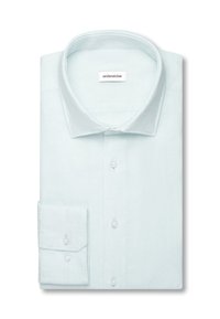 Chemise à manches longues bleu clair avec col classique, soigneusement pliée avec poignets et boutons visibles sur le devant.