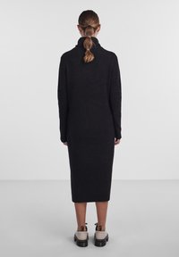 Pieces JULIANA ROLLNECK  - Sarafanas - black