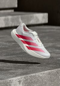 Neizbrano, footwear white/bliss pink/pure ruby