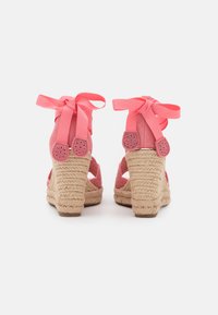 Tamaris Platform sandals - candy