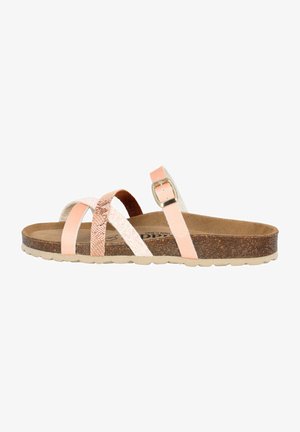Sandal con tacco a soffietto di un tenue rosa pallido, dotato di molteplici cinturini texturizzati, uno con fibbia, e un plantare in sughero marrone. Suola in gomma leggera e flessibile.