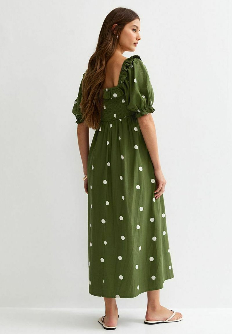Vestido Midi Vestido Verde Con Lunares Este Vestido Midi De Lunares De  Primark Va A Ser