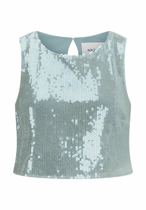 Lichtblauwe crop top met pailletten en een zachte textuur. Heeft een ronde halslijn en een detail in de rug met een sleutelgat. Elegante glans door de pailletten.
