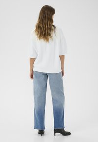 Kaffe WHITNEY - T-shirt basique - chalk