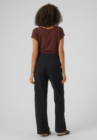 Vero Moda VMAVA PLAIN - T-shirt - bas - bitter chocolate
