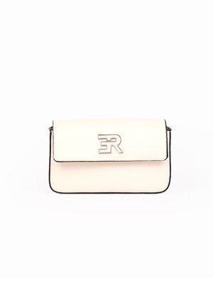 Borsa rettangolare color crema con rifiniture nere e logo "ER" argentato sulla patta anteriore, su sfondo bianco.