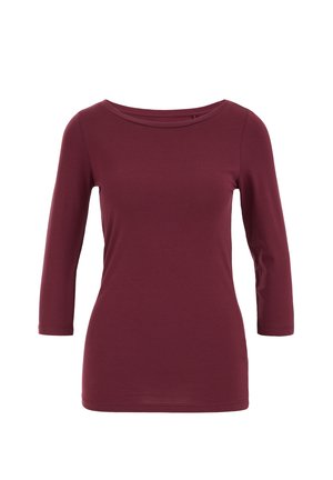 Bordeauxrode, nauwsluitende top met lange mouwen, gemaakt van zachte, rekbare stof met een brede halslijn en driekwart mouwen. Eenvoudig ontwerp zonder patronen.