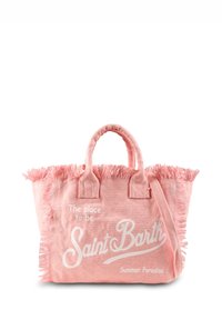 Borsa a tracolla in tessuto rosa con bordi sfilacciati. Presenta un testo bianco: "Il posto giusto per essere Saint Barth Paradise Estivo." Due manici corti.