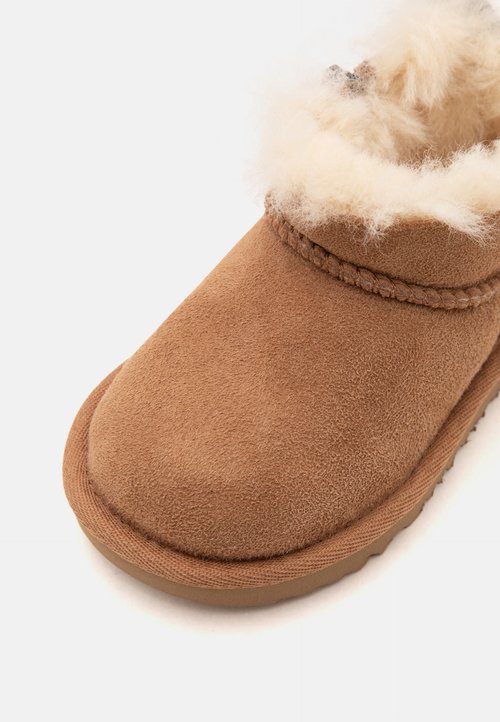 UGG Botas Ultra Mini Bailey Bow - Chestnut — photo 6