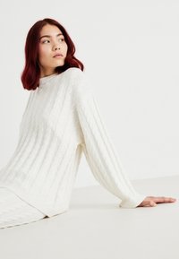 Gina Tricot Pulóver - offwhite