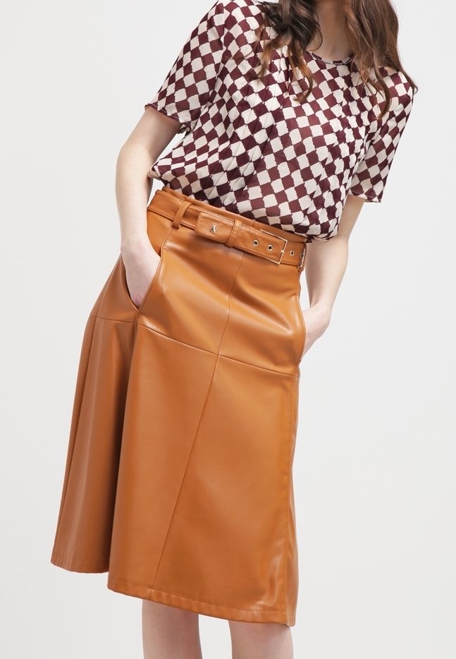 Baum und Pferdgarten Blus - dark red