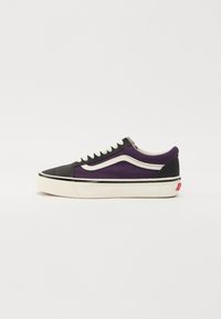 Unselected, grey/purple
